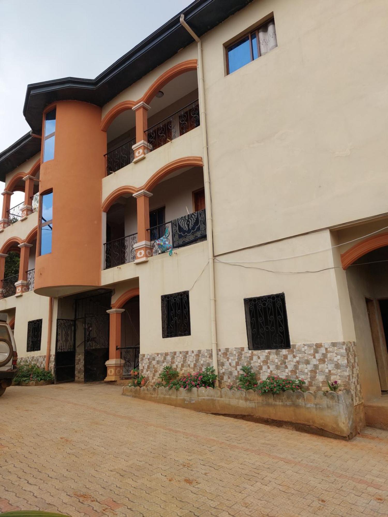 Residence Beau-Lieu Yaoundé Buitenkant foto